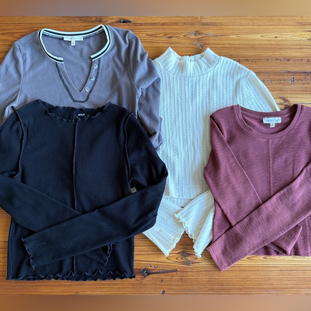 Teen Shirt Collection - Black, Cream, Rust, Gray Women’s Small Aerie